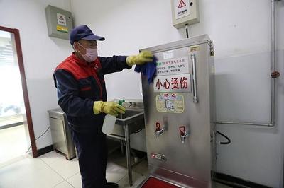 北京 防疫期間高速免通行費 服務區每日至少消毒四次保安全